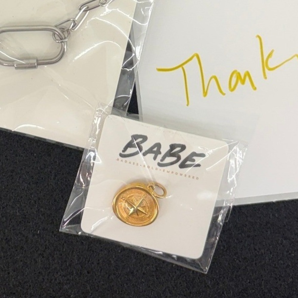 NEW Laurelladeville X‎ Babe Co Go Your Own Way Compass Charm Gold 18k Plated